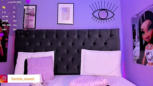 Snapshot of Danielaangelina chatting on February 12, 8:27 am Danielaangelina online show from February 12, 8:27 am