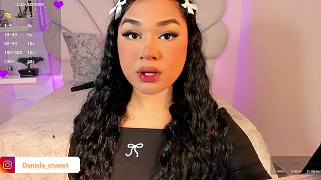 Snapshot of Danielaangelina chatting on October 1, 6:30 am Danielaangelina online show from October 1, 6:30 am