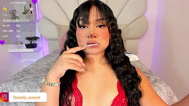 Snapshot of Danielaangelina chatting on November 1, 5:53 am Danielaangelina online show from November 1, 5:53 am