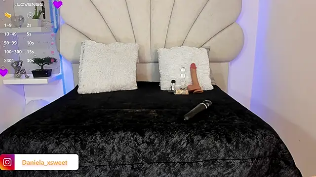 Snapshot of Danielaangelina chatting on November 23, 6:24 am Danielaangelina online show from November 23, 6:24 am