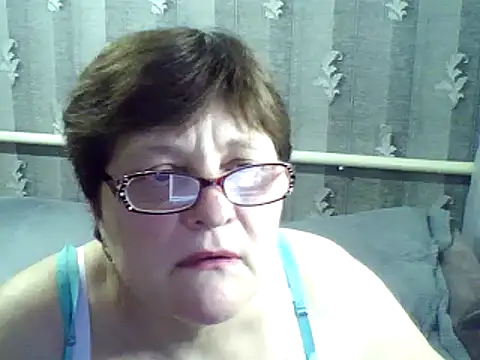 Snapshot of ElzaJewel chatting on February 13, 11:15 pm ElzaJewel online show from February 13, 11:15 pm