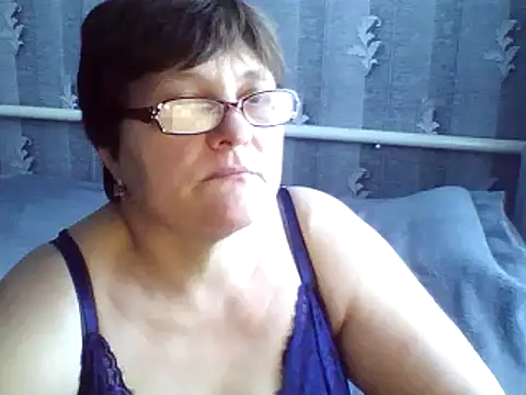 Snapshot of ElzaJewel chatting on February 21, 1:22 pm ElzaJewel online show from February 21, 1:22 pm