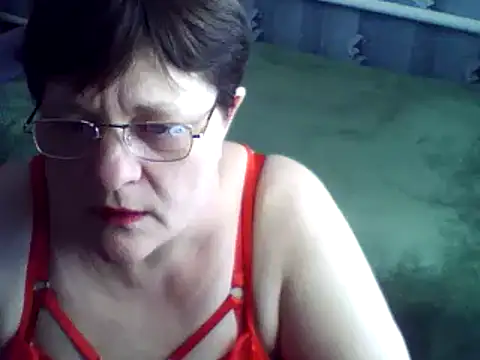 Snapshot of ElzaJewel chatting on March 9, 5:11 am ElzaJewel online show from March 9, 5:11 am