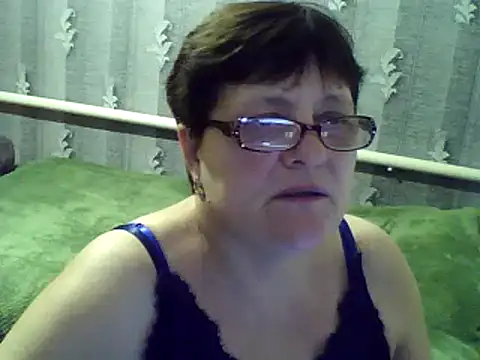 Snapshot of ElzaJewel chatting on March 9, 10:41 pm ElzaJewel online show from March 9, 10:41 pm