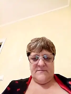 Snapshot of ElzaJewel chatting on October 2, 7:32 pm ElzaJewel online show from October 2, 7:32 pm