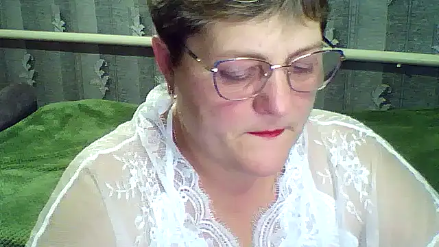 Snapshot of ElzaJewel chatting on October 16, 5:03 pm ElzaJewel online show from October 16, 5:03 pm