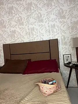 Nicky gh online show from February 19, 7:27 pm