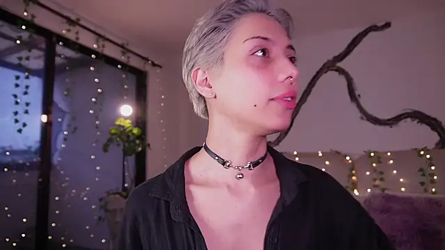 soidai miiu online show from October 12, 11:20 am