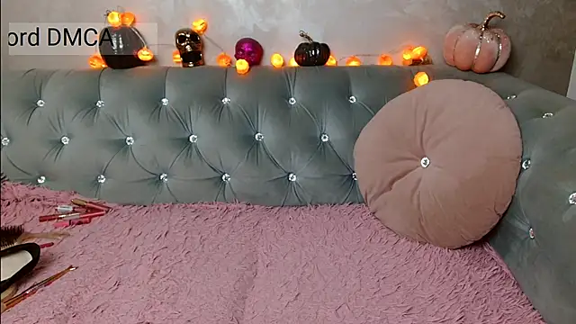 xoCaroxQueenxo online show from October 22, 11:15 pm