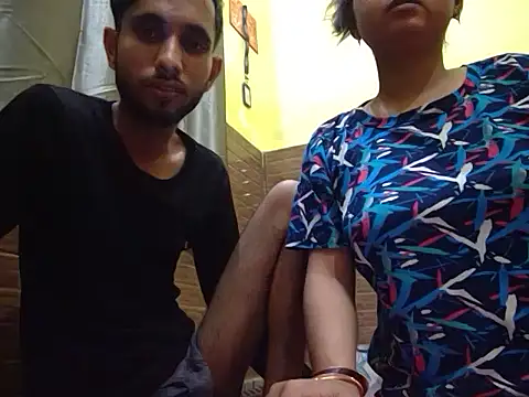 Queen Couple online show from February 28, 4:53 pm