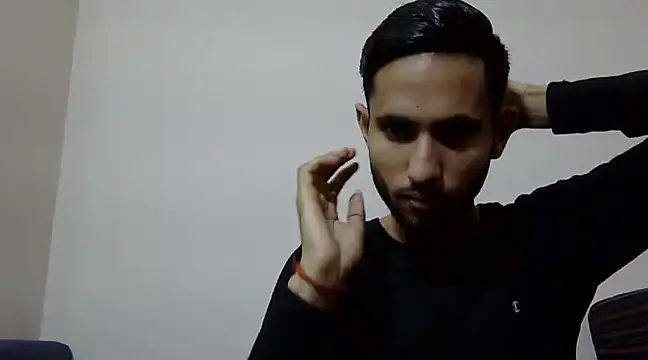 Queen Couple online show from March 1, 6:35 am