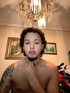 yeiyei oficial online show from November 8, 8:18 pm