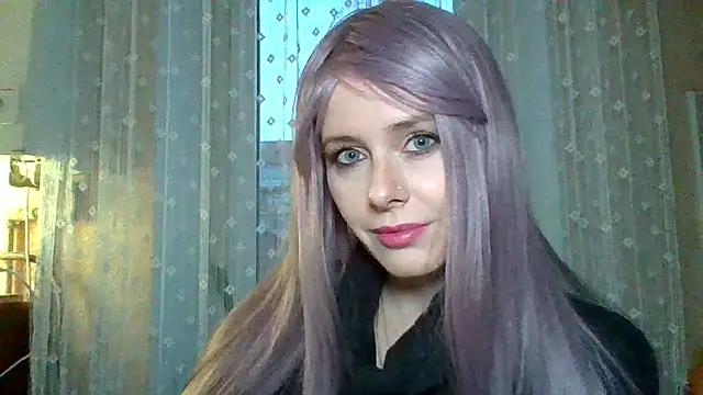 LuminousLady online show from February 18, 4:58 am