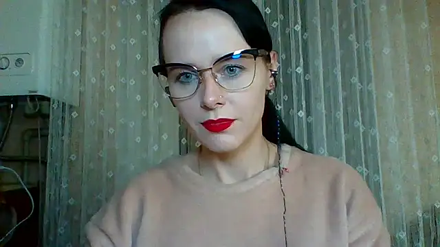 LuminousLady online show from March 19, 6:34 pm