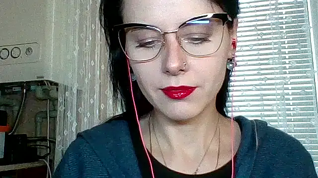 LuminousLady online show from November 5, 10:48 am