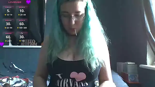 BunnieXO247 online show from October 25, 2:24 pm