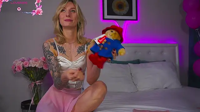 LeaCox  online show from October 23, 8:02 am