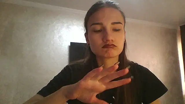 RoyalDessertt online show from November 7, 5:29 am