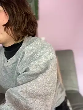 Snapshot of Maggie_Geller chatting on February 22, 9:59 pm Maggie Geller online show from February 22, 9:59 pm