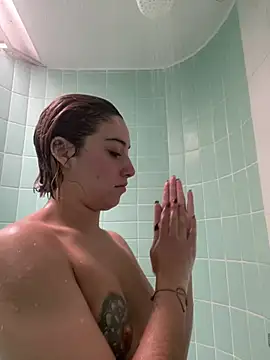 Snapshot of Maggie_Geller chatting on March 2, 2:00 pm Maggie Geller online show from March 2, 2:00 pm