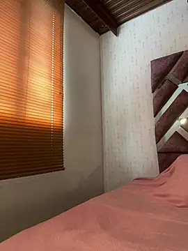 Snapshot of Maggie_Geller chatting on March 7, 5:17 pm Maggie Geller online show from March 7, 5:17 pm