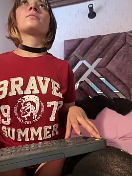 Snapshot of Maggie_Geller chatting on March 7, 8:22 pm Maggie Geller online show from March 7, 8:22 pm