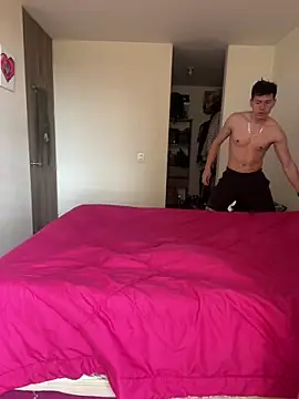 Snapshot of Maggie_Geller chatting on October 12, 7:46 pm Maggie Geller online show from October 12, 7:46 pm