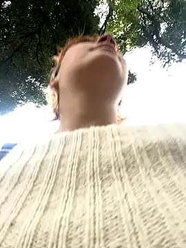 Snapshot of Maggie_Geller chatting on October 16, 4:52 pm Maggie Geller online show from October 16, 4:52 pm