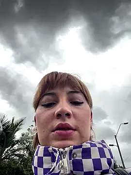 Snapshot of Maggie_Geller chatting on November 28, 5:37 pm Maggie Geller online show from November 28, 5:37 pm