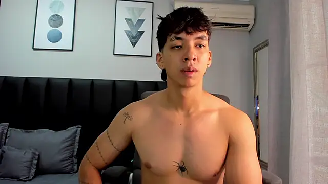 Snapshot of ISAAC_CRYSTON chatting on March 3, 8:11 pm ISAAC CRYSTON online show from March 3, 8:11 pm