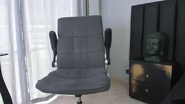 Snapshot of ISAAC_CRYSTON chatting on March 13, 7:50 pm ISAAC CRYSTON online show from March 13, 7:50 pm