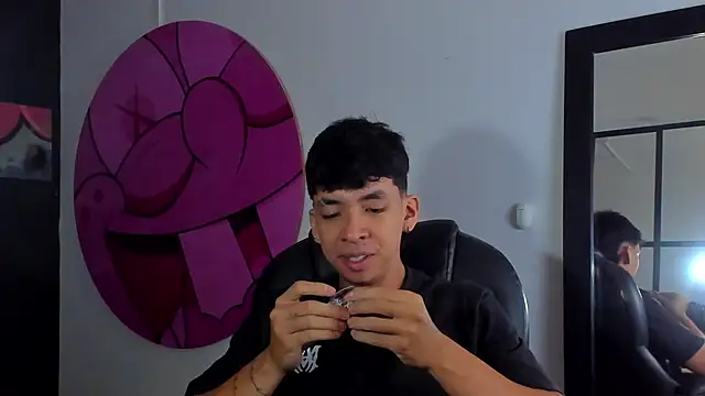 Snapshot of ISAAC_CRYSTON chatting on September 8, 7:46 pm ISAAC CRYSTON online show from September 8, 7:46 pm