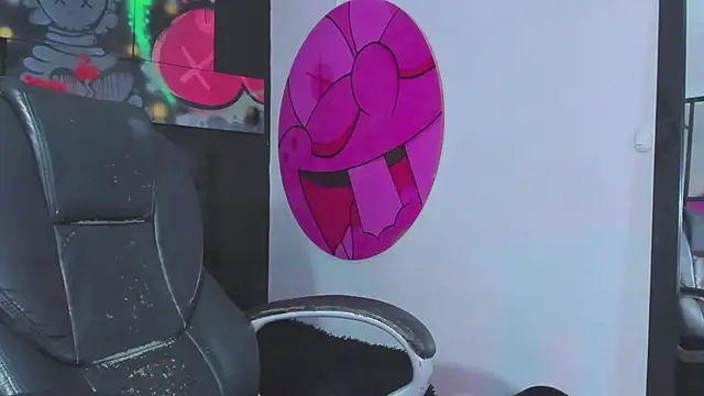 Snapshot of ISAAC_CRYSTON chatting on September 26, 7:51 pm ISAAC CRYSTON online show from September 26, 7:51 pm