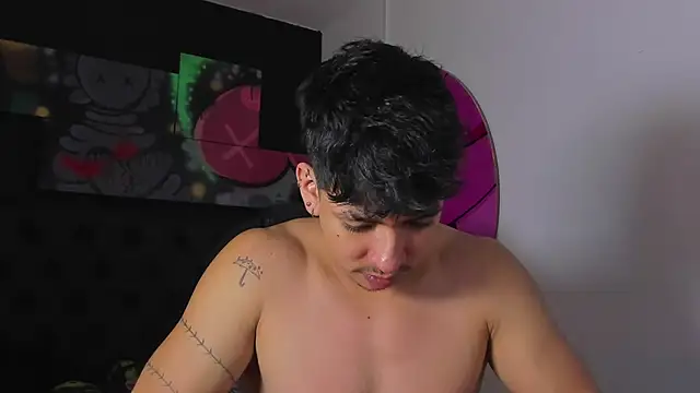 Snapshot of ISAAC_CRYSTON chatting on October 30, 7:25 pm ISAAC CRYSTON online show from October 30, 7:25 pm