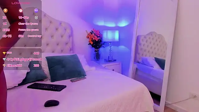 FelicityAdams online show from March 13, 4:23 pm