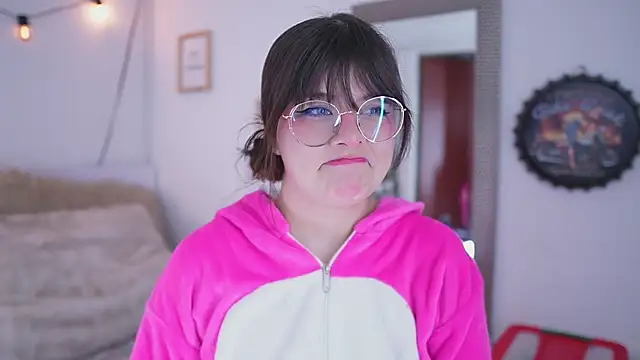 Neekito  online show from February 12, 12:37 am