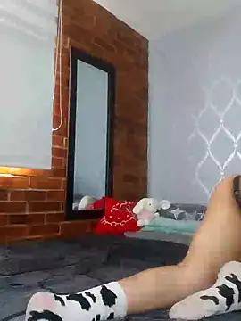 Snapshot of CuteHarper chatting on February 6, 9:28 pm CuteHarper online show from February 6, 9:28 pm