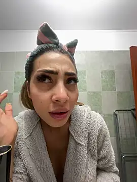 BonyBon29 online show from February 28, 5:04 am