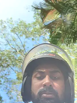 Snapshot of Rishwithr chatting on October 9, 2:09 am Rishwithr online show from October 9, 2:09 am