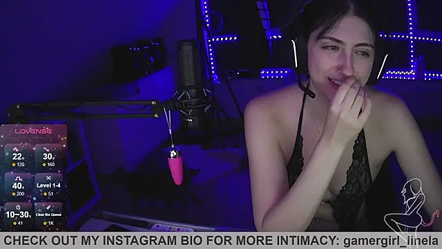 Snapshot of Gamergirl-Linela chatting on September 8, 9:36 pm Gamergirl-Linela online show from September 8, 9:36 pm