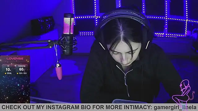 Snapshot of Gamergirl-Linela chatting on September 15, 10:32 pm Gamergirl-Linela online show from September 15, 10:32 pm