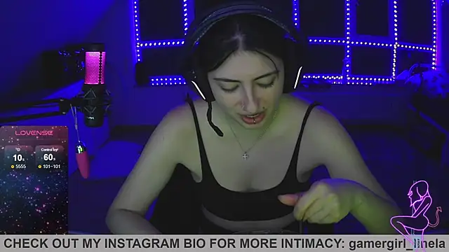 Snapshot of Gamergirl-Linela chatting on September 16, 6:09 pm Gamergirl-Linela online show from September 16, 6:09 pm