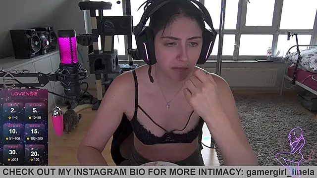 Snapshot of Gamergirl-Linela chatting on September 22, 12:40 pm Gamergirl-Linela online show from September 22, 12:40 pm