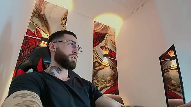 Luke davis01 online show from November 15, 1:07 pm