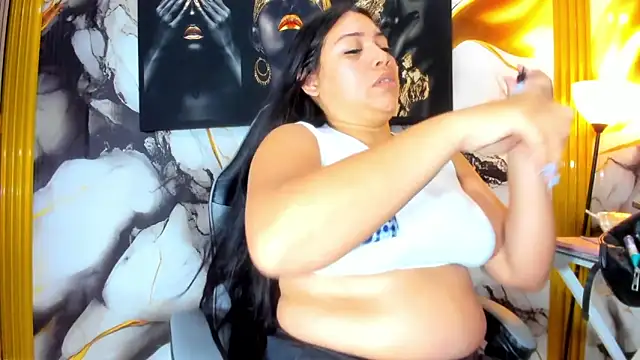 Sophia Brunett online show from November 13, 11:53 am