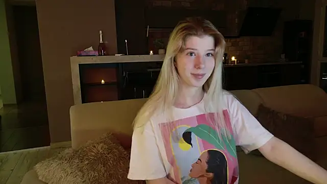 Bella amory online show from February 7, 7:06 pm