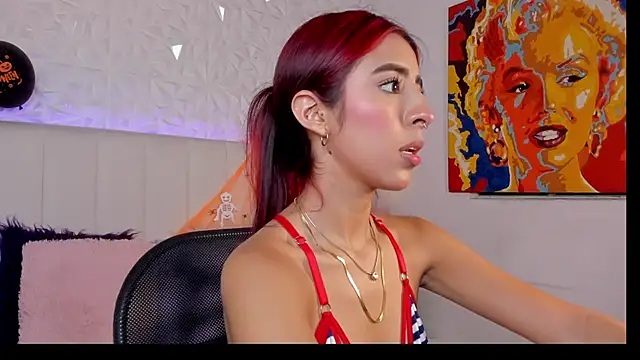 Snapshot of Mirandaa_Rogers chatting on November 1, 7:05 pm Mirandaa Rogers online show from November 1, 7:05 pm