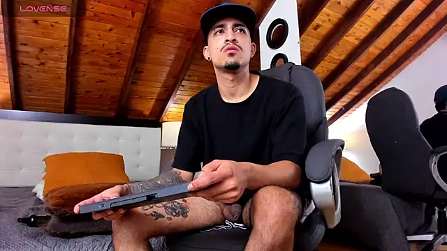 Sebastian Berne online show from February 11, 1:31 am