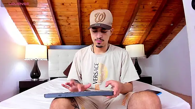 Sebastian Berne online show from February 25, 5:04 pm