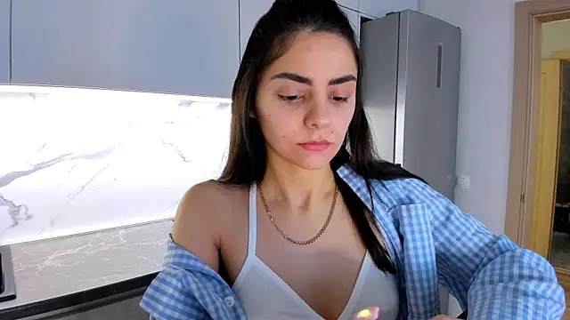 EmiliaZen online show from March 20, 11:27 am